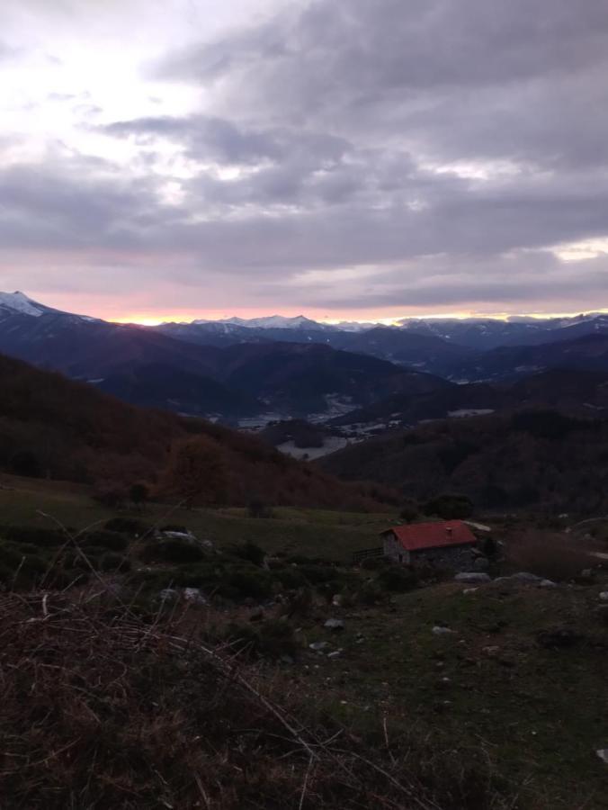 El Enebral En Potes Picos De Euopa * Colio